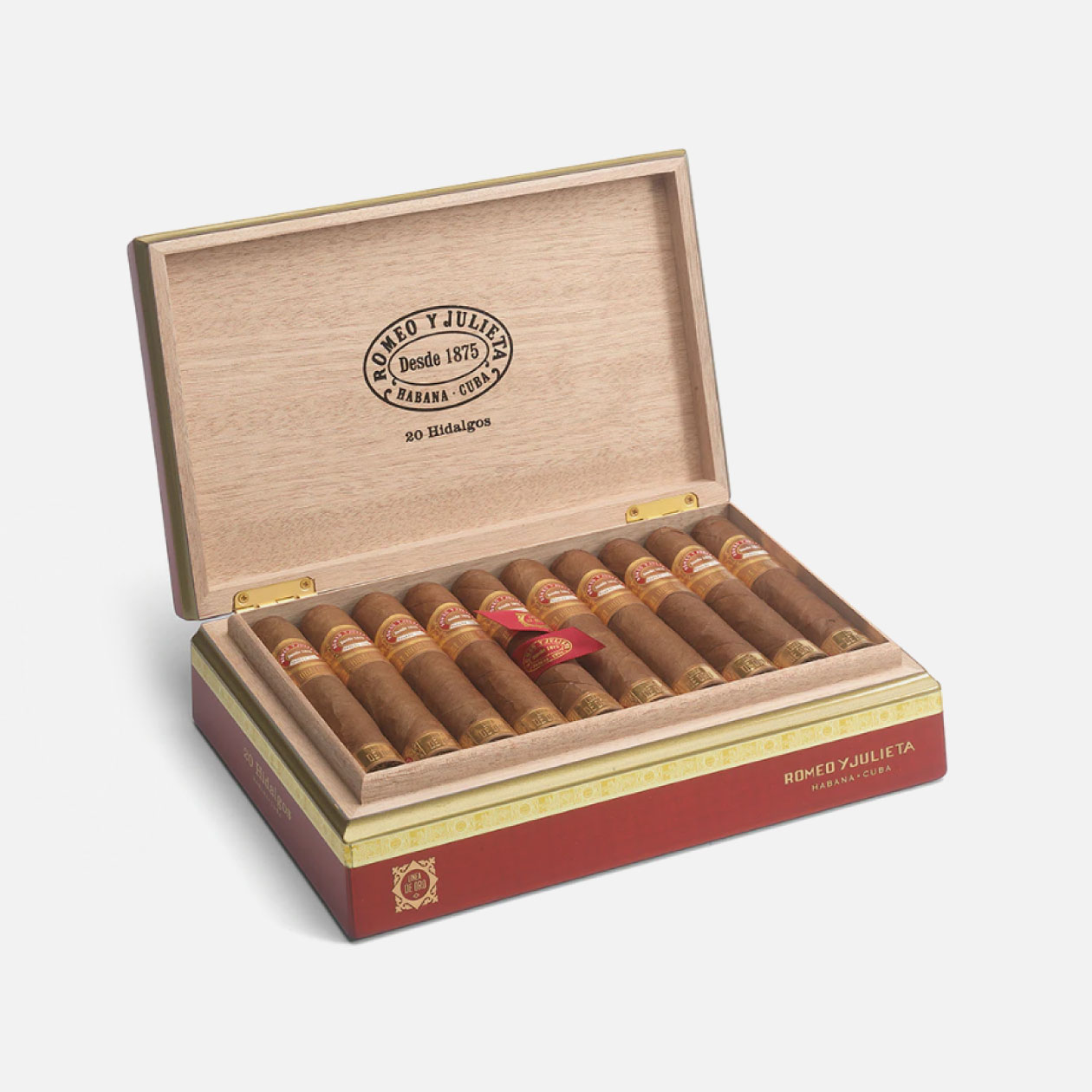 木盒包装的罗密欧与朱丽叶雪茄，优雅的高级呈现。